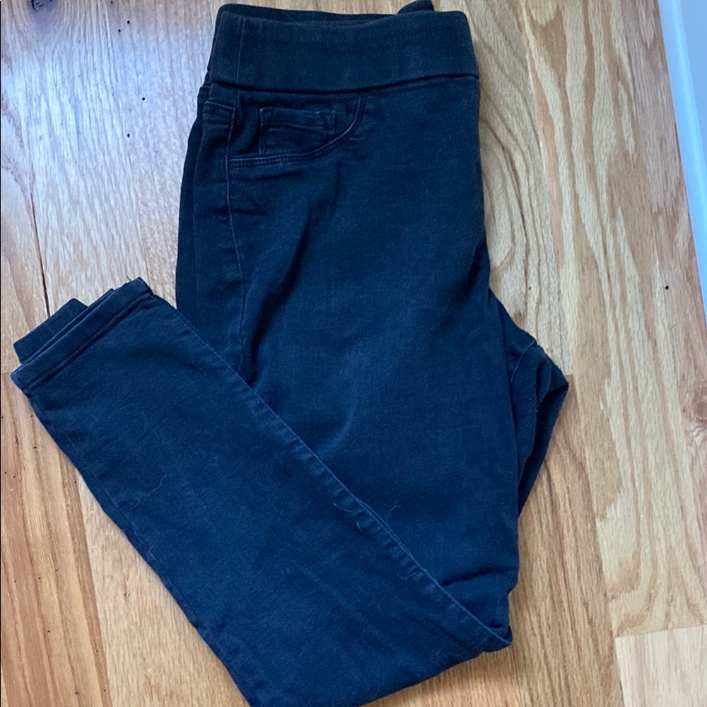 Nine West super skinny black jeans with comfortable waistband